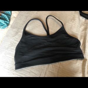 Lululemon sports bra size 6